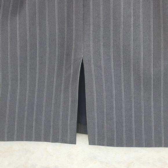 Calvin Klein Lined Gray PinStripe Skirt  Size 8 - Picture 9 of 11